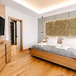 فندق Wellnesshotel Riedlberg 4*
