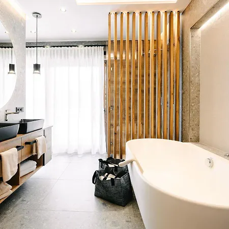 Wellnesshotel Riedlberg ホテル