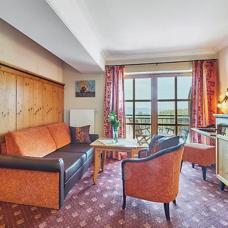 Wellnesshotel Riedlberg 酒店 4*