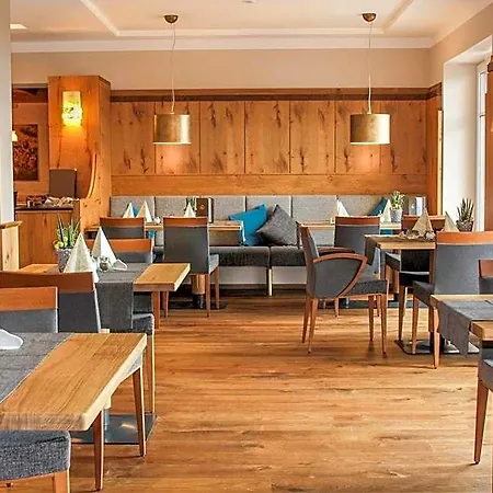Wellnesshotel Riedlberg Hotel 4*