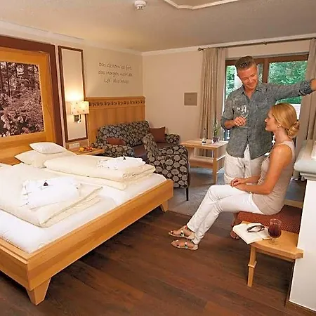 ホテル Wellnesshotel Riedlberg ドラクセルスリート